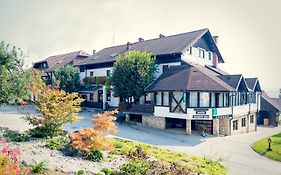Župančičev hram